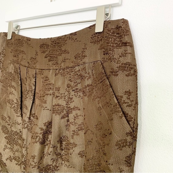 Max Azria Pleated Metallic Gold Brocade Herringbone Skirt size 4 - Picture 3 of 9